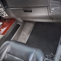 Двухслойные коврики EVA на Infiniti QX56 I 3 ряда (2004-2010)